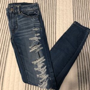 American eagle high waisted distressed jegging
